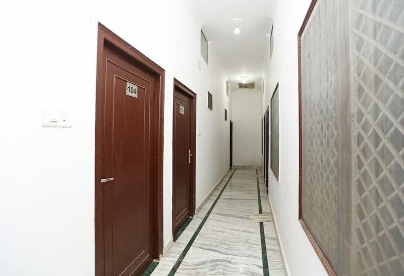 בית מלון כפרי Karma Guest House By Oyo