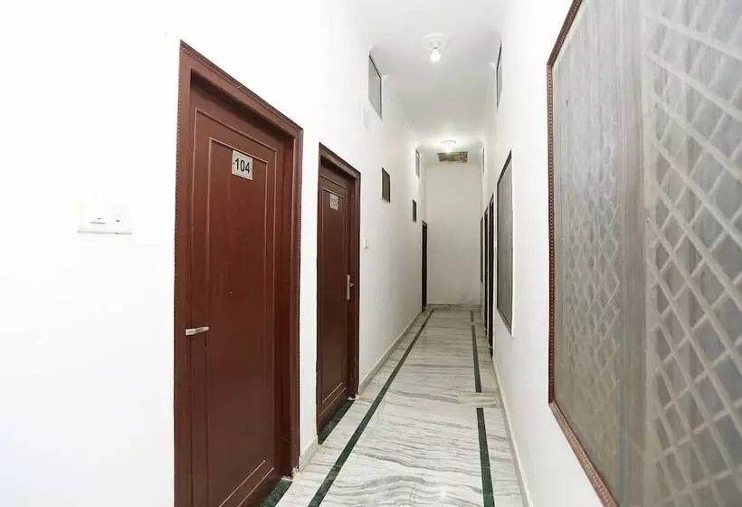 هتل Karma Guest House By Oyo