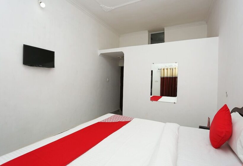 בית מלון כפרי Karma Guest House By Oyo