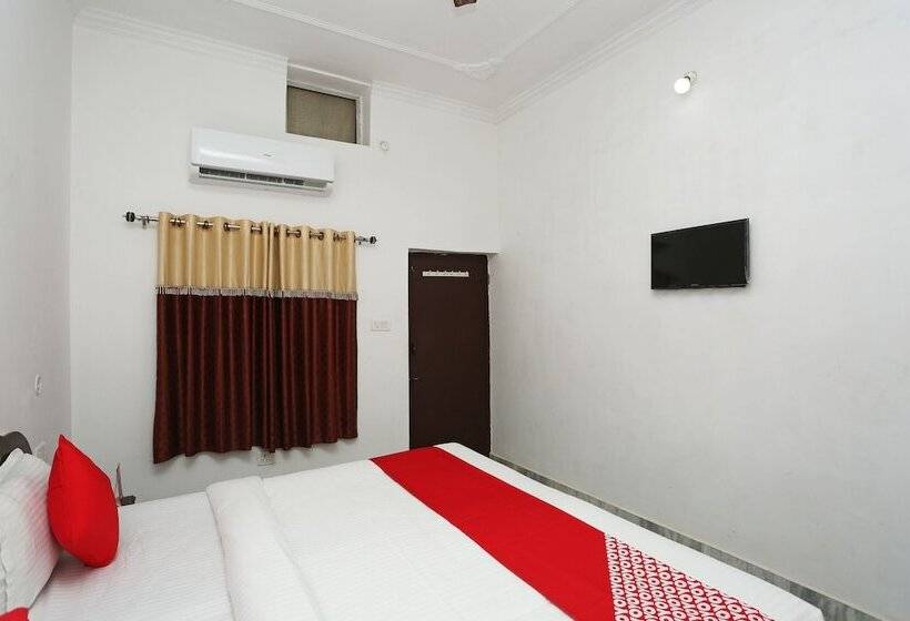 בית מלון כפרי Karma Guest House By Oyo