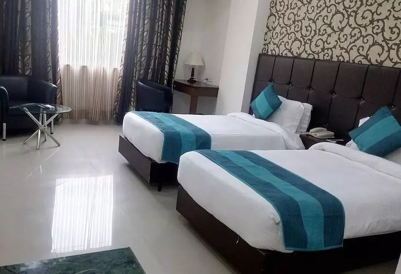 هتل Patliputra Nirvanaa