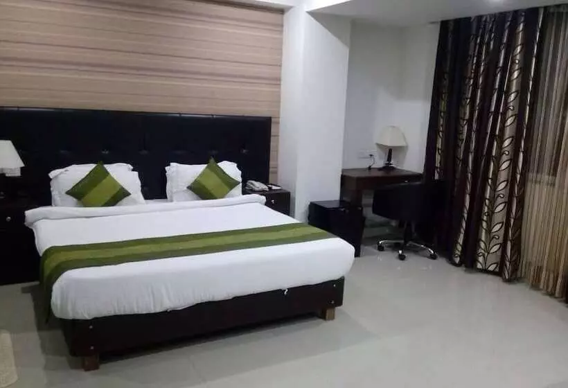 هتل Patliputra Nirvanaa