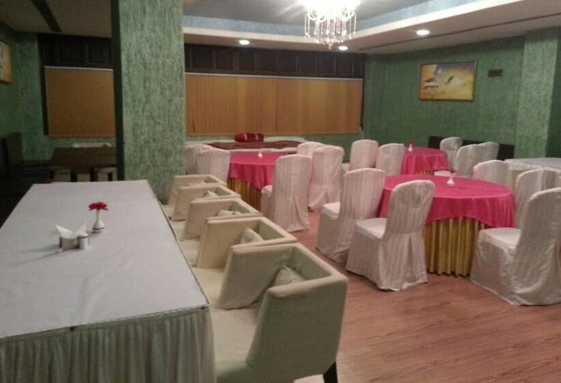 酒店 Patliputra Nirvanaa