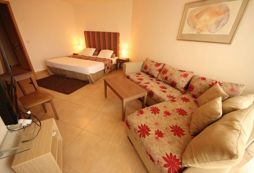 هتل Menada Sozopol Apartments