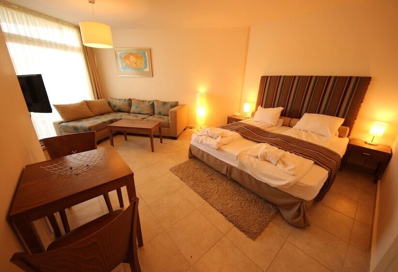 هتل Menada Sozopol Apartments