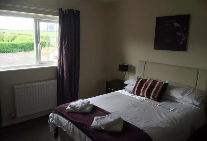 هاستل The Island View Inn