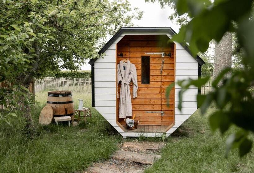 تختخواب و صبحانه Sköllengården