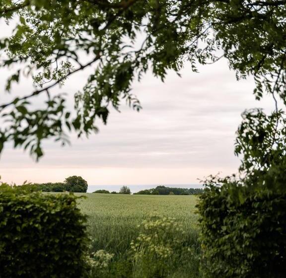 تختخواب و صبحانه Sköllengården