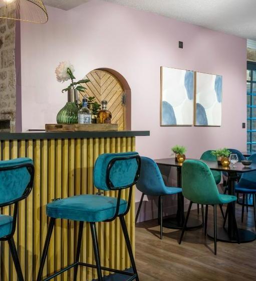 Отель Hôtel Restaurant L Epicurien