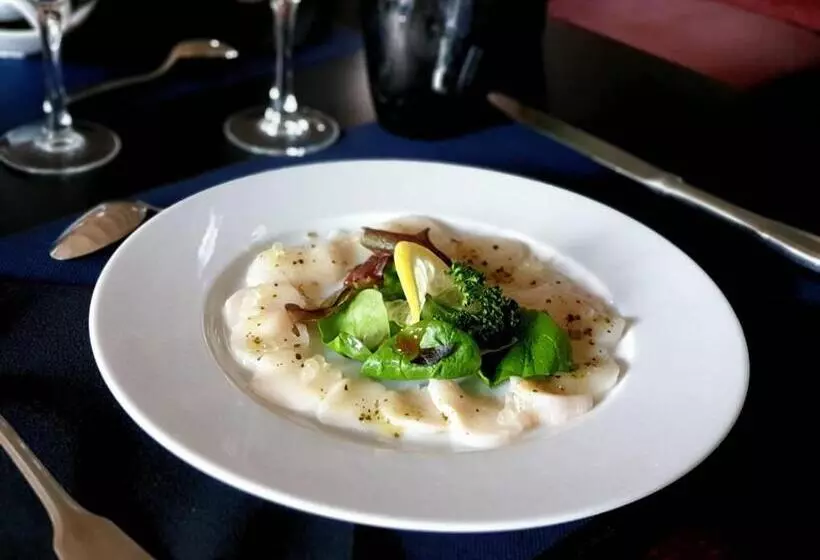 Hotelli Hôtel Restaurant L Epicurien