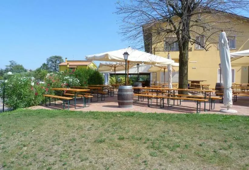 Hotelli Le Colline Del Garda