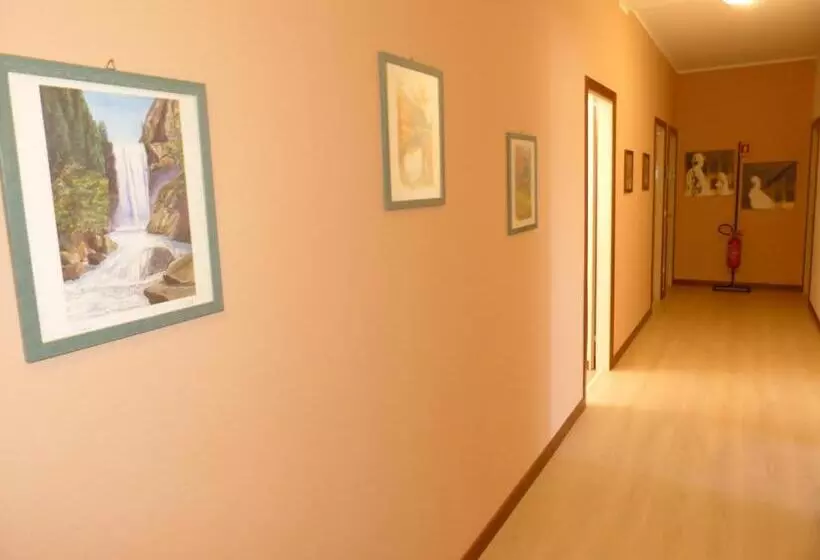 Hotelli Le Colline Del Garda