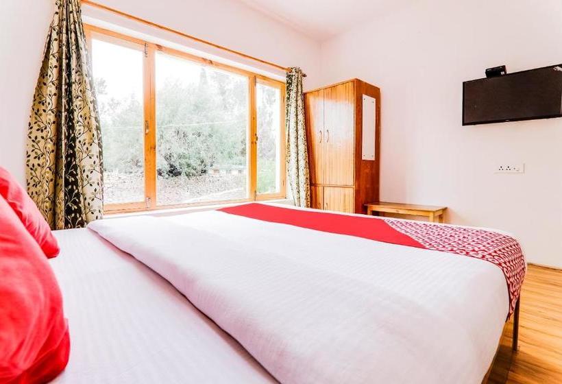 בית מלון כפרי Oyo 72466  Charvi Inn