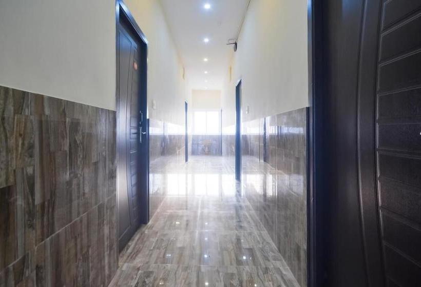 בית מלון כפרי Oyo 72466  Charvi Inn