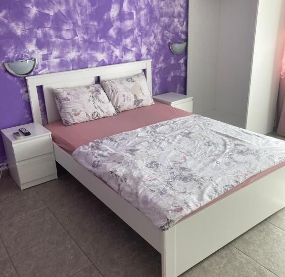 پانسیون Guest House Ofilovi