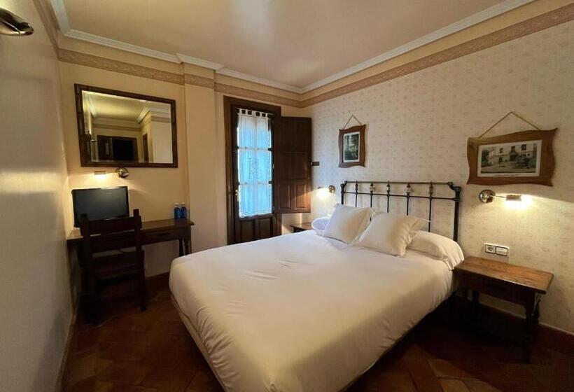 بنسيون Hospederia Sagasta