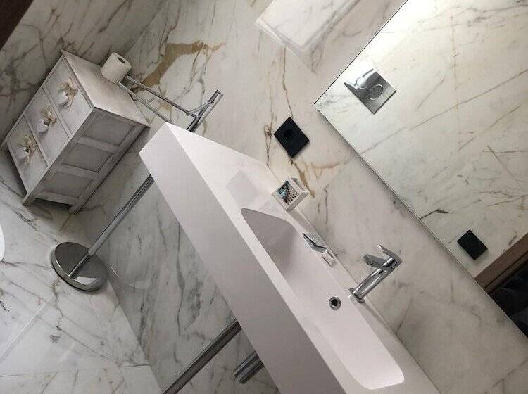 פנסיון Incanto Luxury Rooms