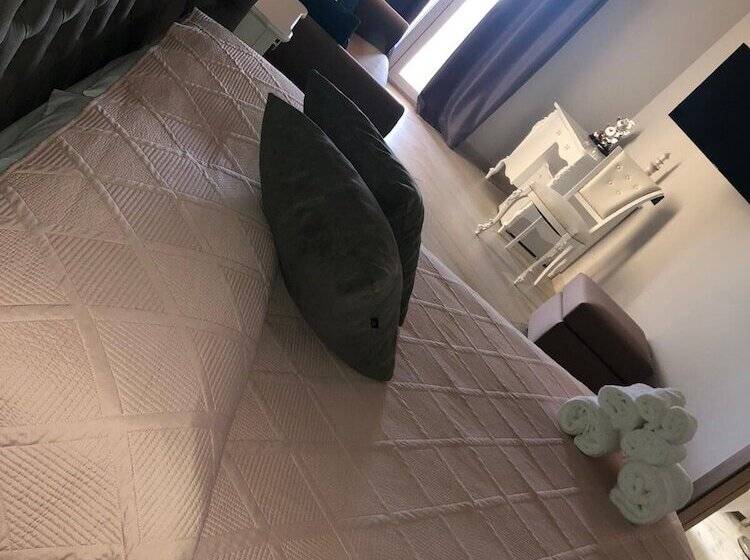 פנסיון Incanto Luxury Rooms