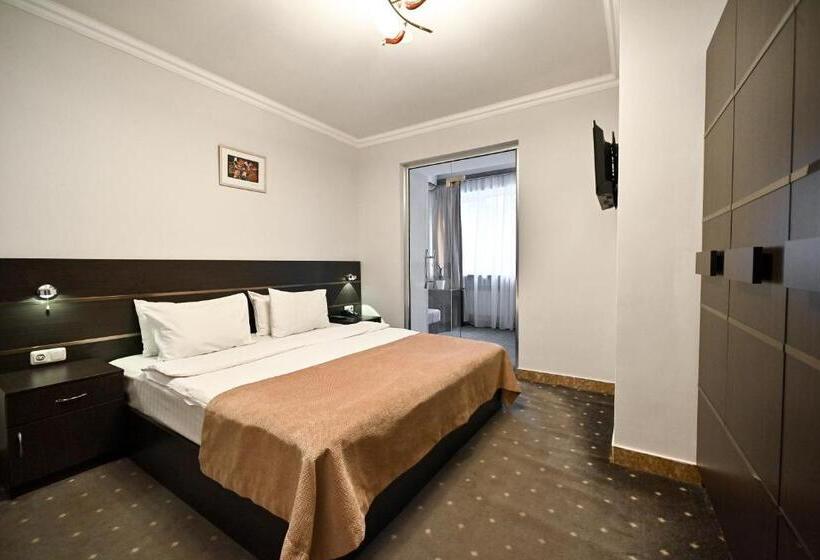 Skyline Hotel Yerevan