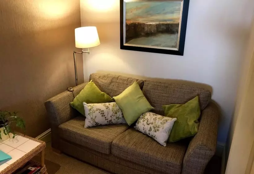 Aamiaismajoitus (B&B) Old Radnor Barn