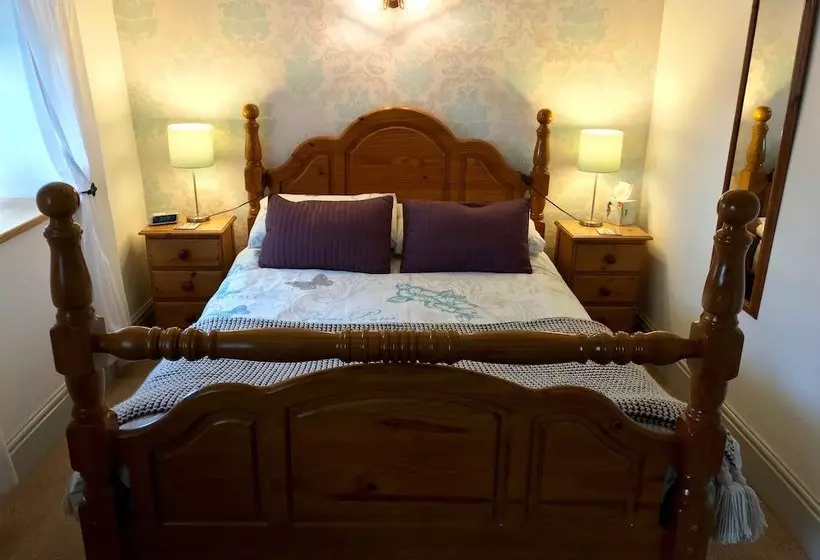 Aamiaismajoitus (B&B) Old Radnor Barn