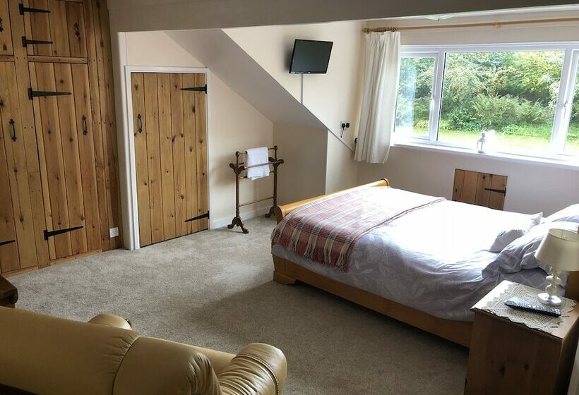 Blaencwm Bed And Breakfast
