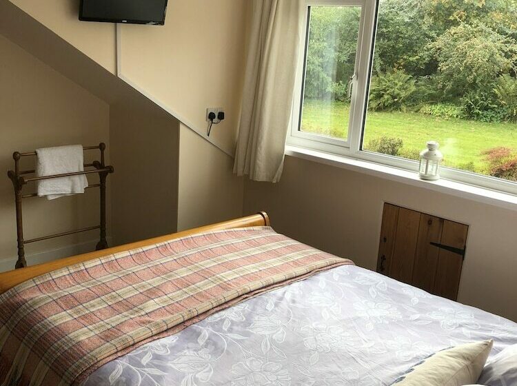 Blaencwm Bed And Breakfast