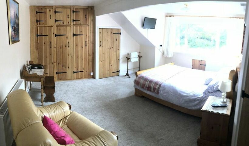 Blaencwm Bed And Breakfast
