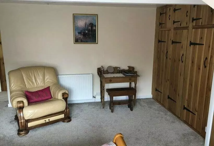Blaencwm Bed And Breakfast