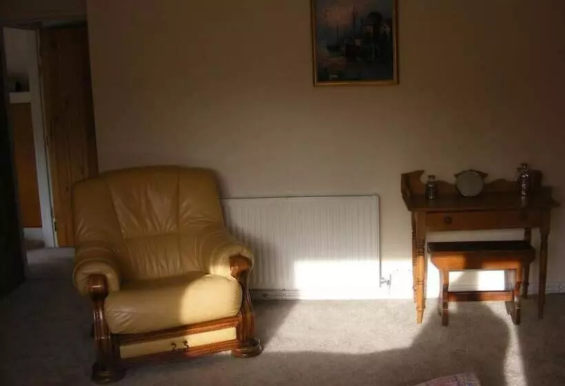 Blaencwm Bed And Breakfast
