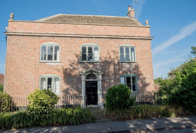 Churchend Farm Bed & Breakfast