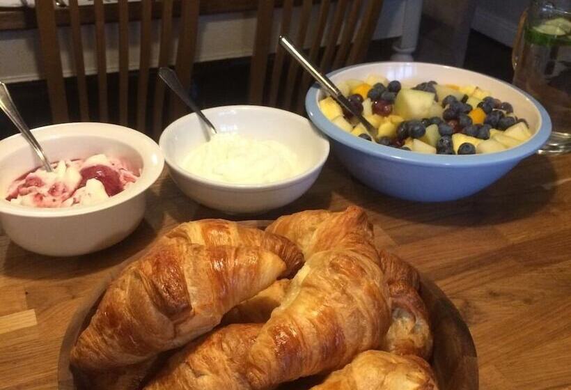 Churchend Farm Bed & Breakfast