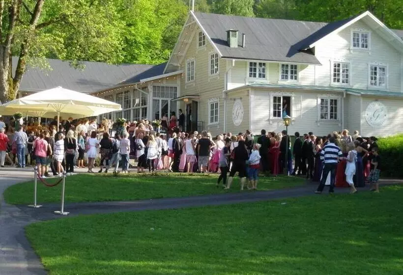 Gustafsbergs Badhotell & Vandrarhem