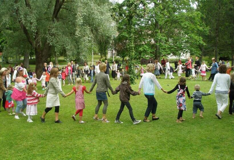 Gustafsbergs Badhotell & Vandrarhem