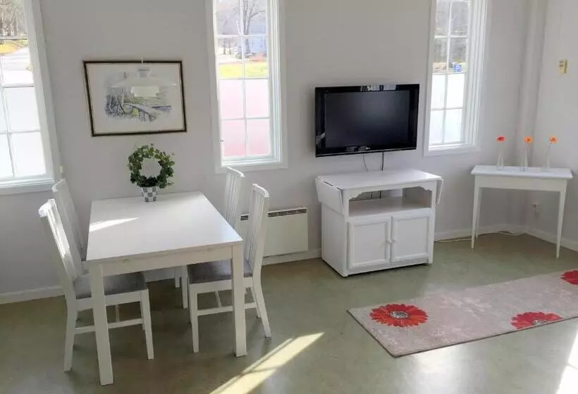 Gustafsbergs Badhotell & Vandrarhem