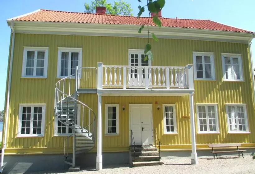 Gustafsbergs Badhotell & Vandrarhem