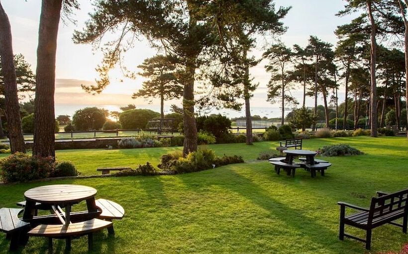 فندق Knoll House