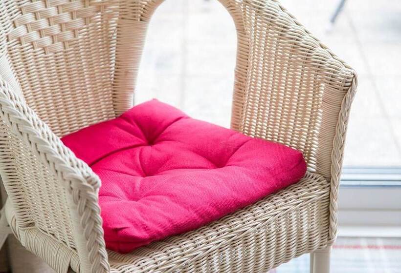 فندق Knoll House