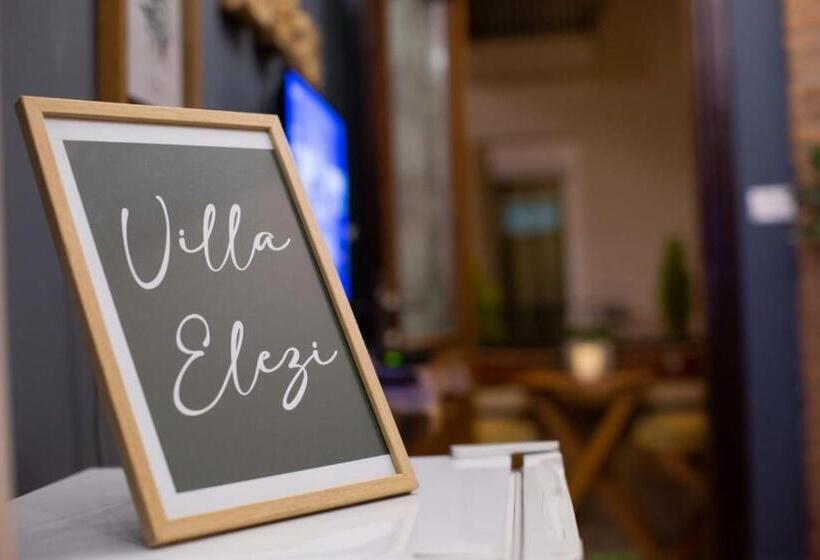 펜션 Villa Elezi 2