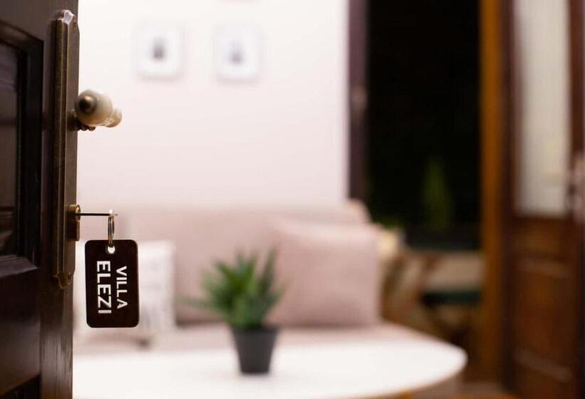 펜션 Villa Elezi 2