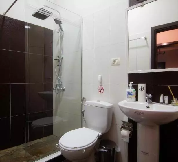 ペンション Villa Elezi 2