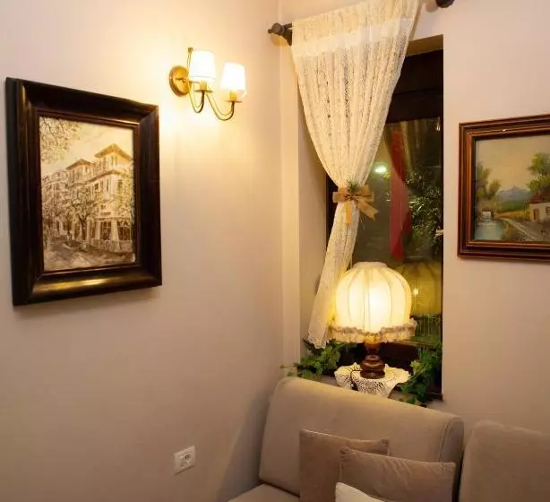 ペンション Villa Elezi 2