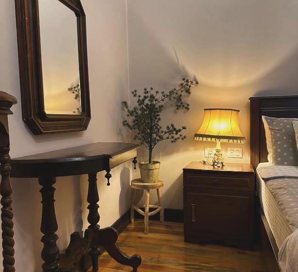 펜션 Villa Elezi 2