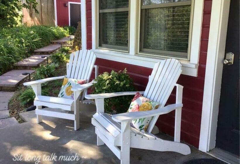 Plain & Fancy Bed & Breakfast