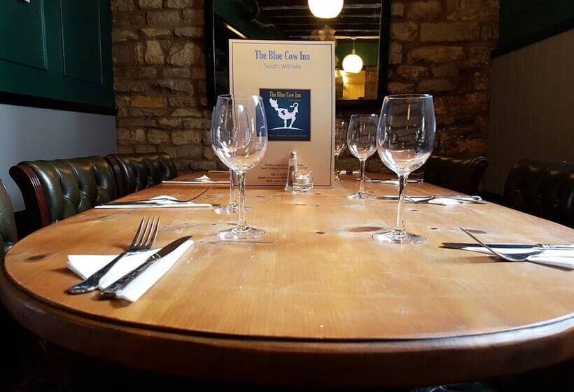 פונדק The Blue Cow