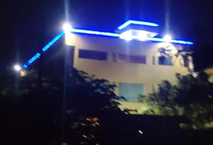 Hotelli Airport Residency Bangalore