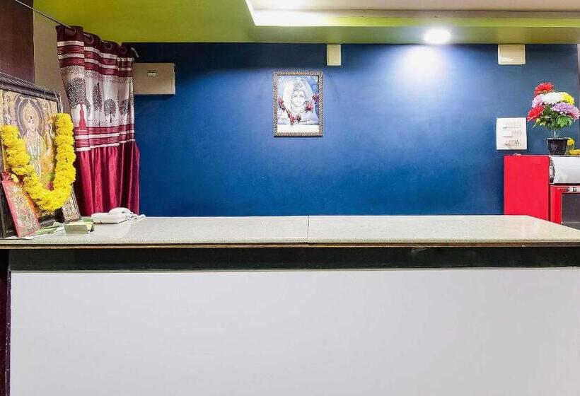 בית מלון כפרי Flagship Srikesh Residency