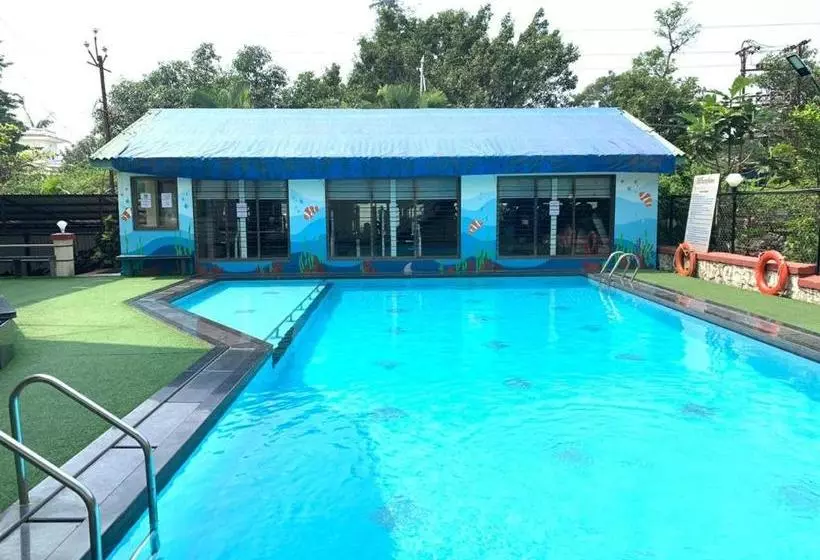 Hotelli Honeybee Resort