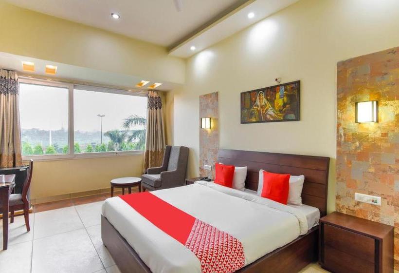 בית מלון כפרי Oyo 47416  Vimal