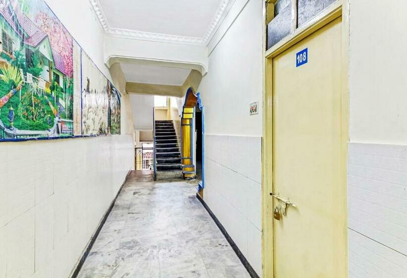 בית מלון כפרי O Suraj Residency